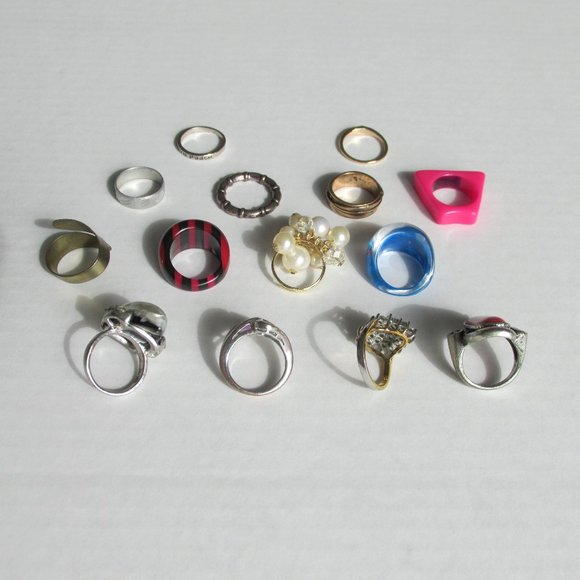 Collection Lot Bundle 14 Costume Jewelry Rings Size 6-6.75 - Picture 3 of 14